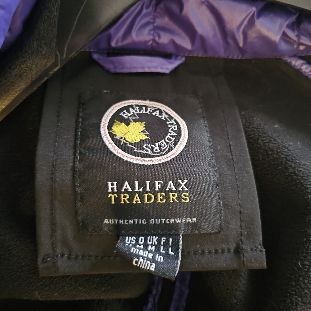 Puffer winter jacket - Picture 7 of 11